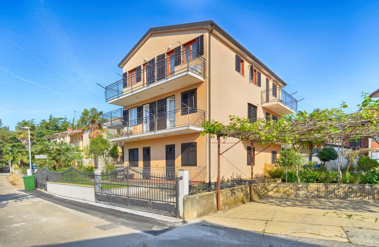 Apartment Ljiljana 1553 Novigrad  ภายนอก รูปภาพ