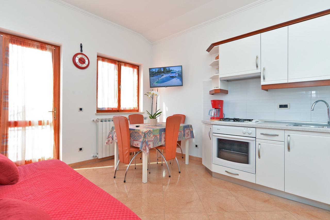 Apartment Ljiljana 1553 Novigrad  ภายนอก รูปภาพ