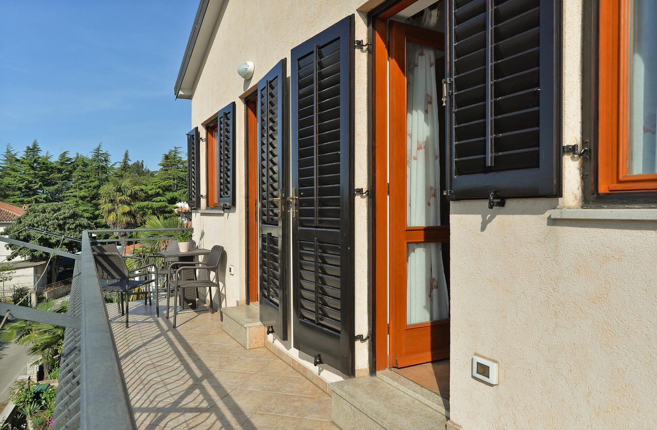 Apartment Ljiljana 1553 Novigrad  ภายนอก รูปภาพ