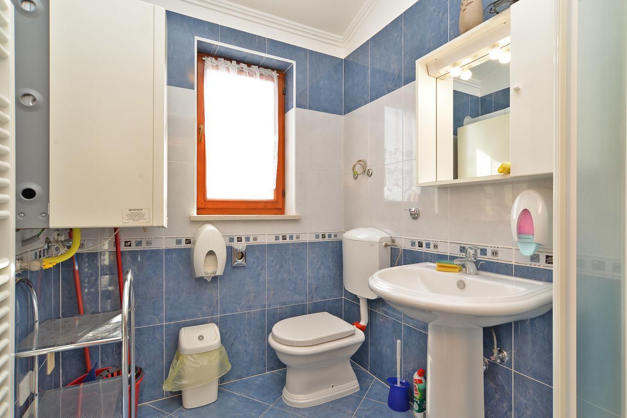 Apartment Ljiljana 1553 Novigrad  ภายนอก รูปภาพ