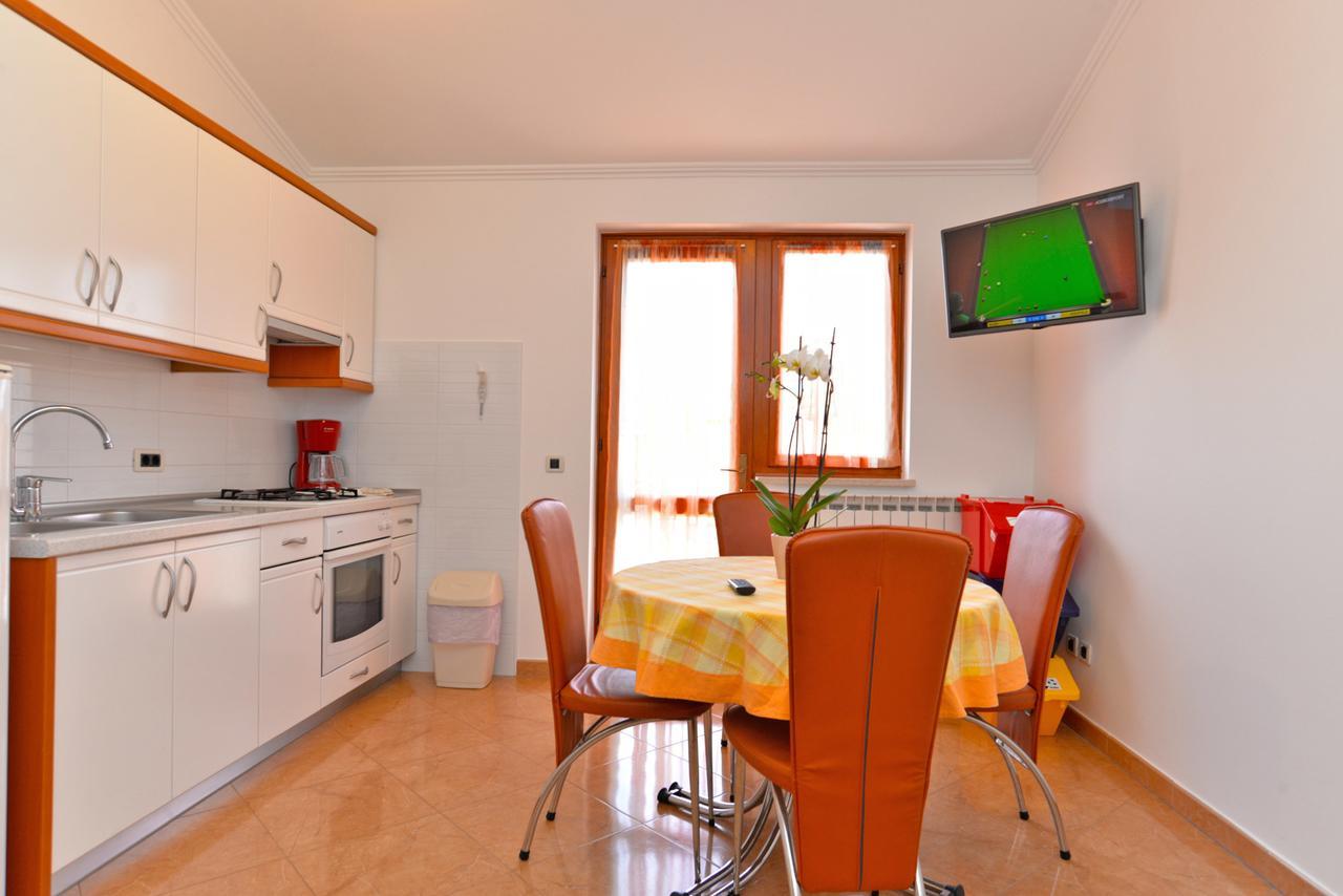 Apartment Ljiljana 1553 Novigrad  ภายนอก รูปภาพ