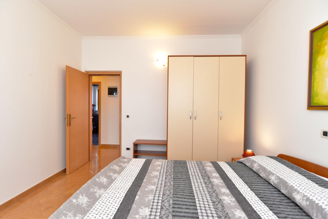 Apartment Ljiljana 1553 Novigrad  ภายนอก รูปภาพ