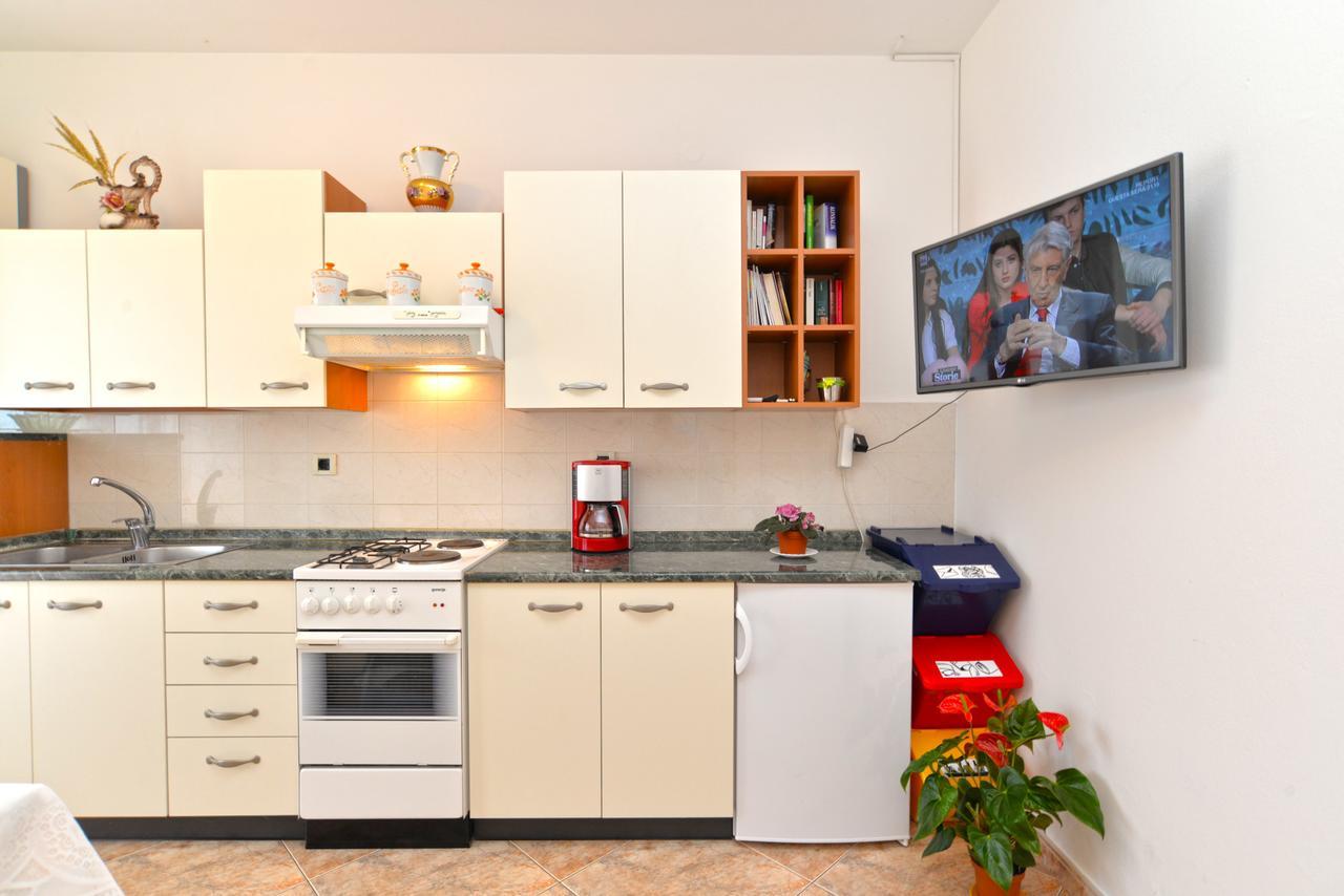 Apartment Ljiljana 1553 Novigrad  ภายนอก รูปภาพ