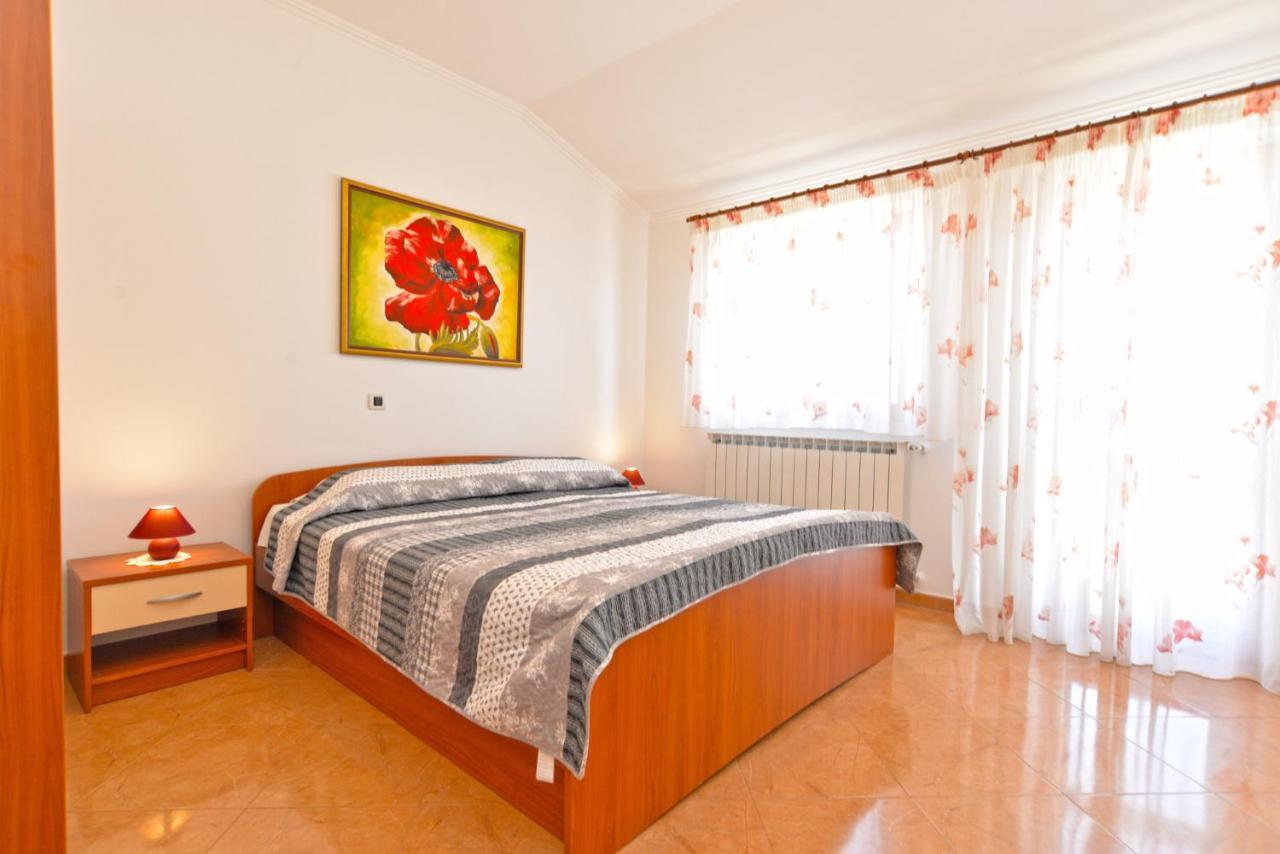 Apartment Ljiljana 1553 Novigrad  ภายนอก รูปภาพ